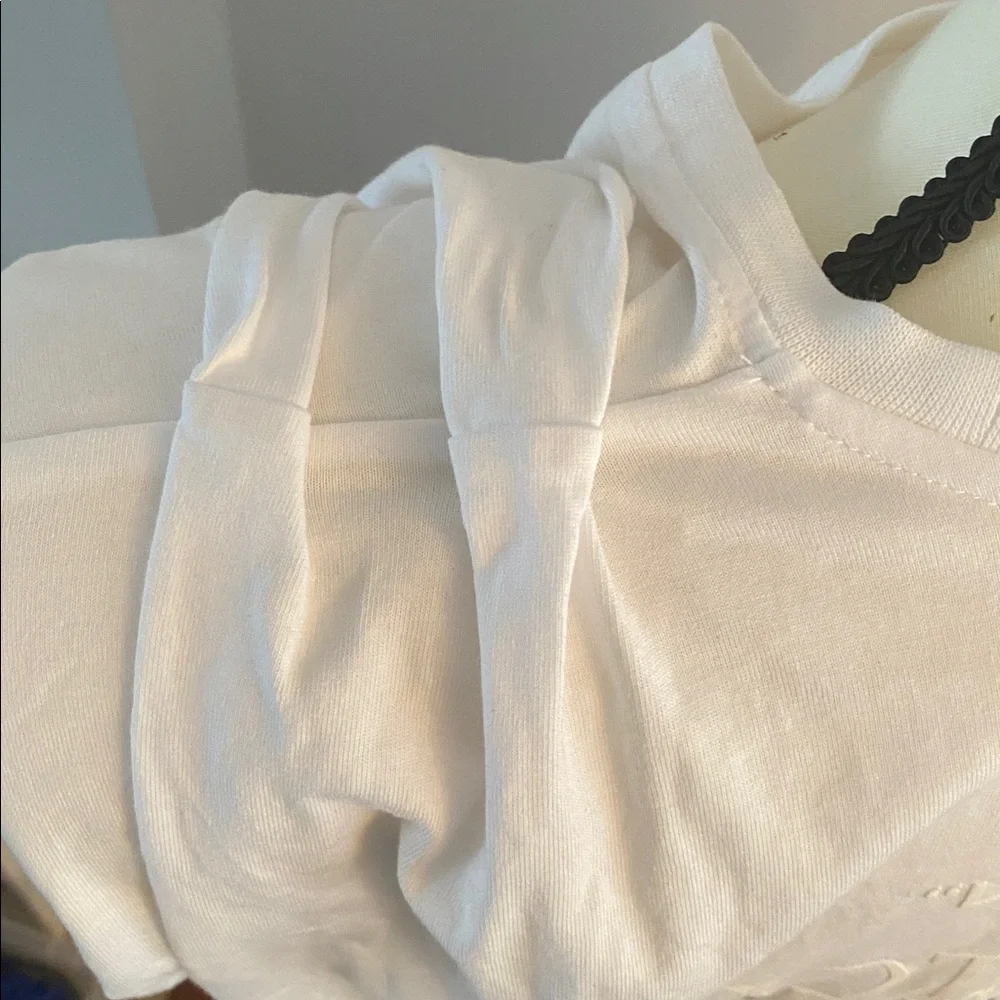 Zara unique boxy t shirt! Size medium wording on back & front - Picture 4 of 11